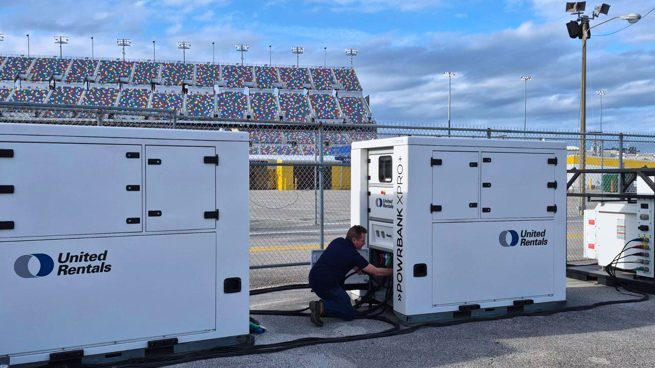United Rentals Powers Rolex 24 with Parallel POWRBANK XPRO Plus Systems United Rentals Powers Rolex 24 with Parallel POWRBANK XPRO Plus Systems